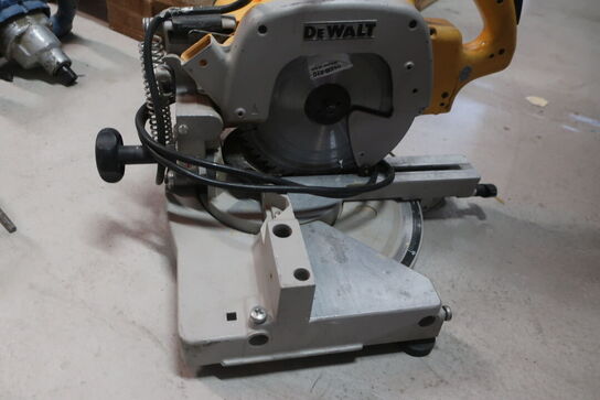 Kap-/geringssav DEWALT