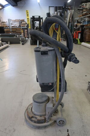 Skuremaskine NUMATIC HFM1515G