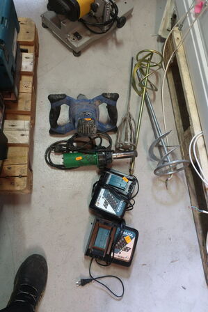 Røreværk, varmepistol LEISTER, 2 stk. ladere MAKITA