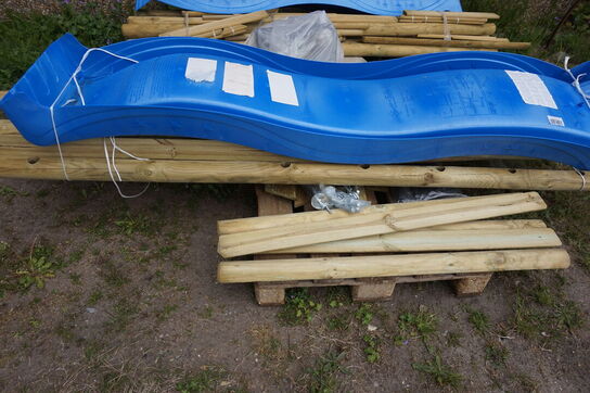 Nordic play Gyngestativ 240 cm inkl. blå rutsjebane 