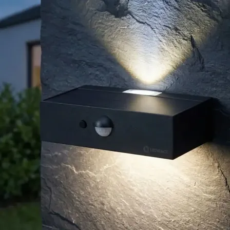 2 stk. ledvance endura led solcellelampe væglampe sort sensor ip65(ubrugt)