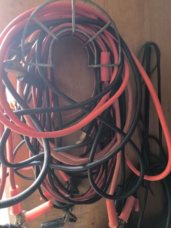 Arbejdesbord m. skruetvinge & div. indhold