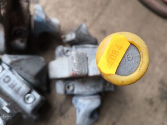 4 stk. Twistlock TEC Model: RO-RO