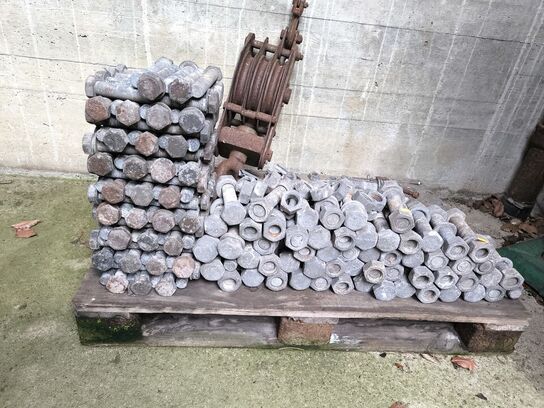 Industriboltskruer m. krantalje