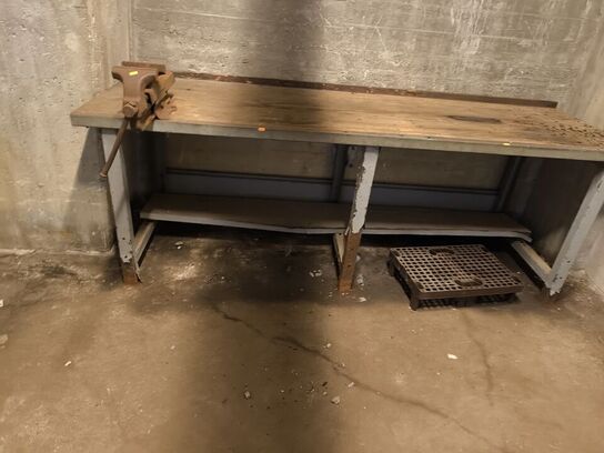 Arbejdsbord m. skruetvinge