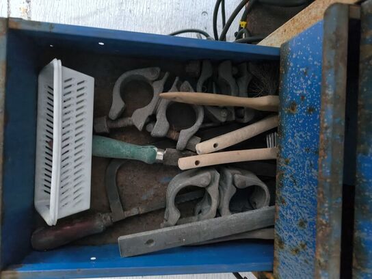 Arbejdesbord m. div. værktøj 