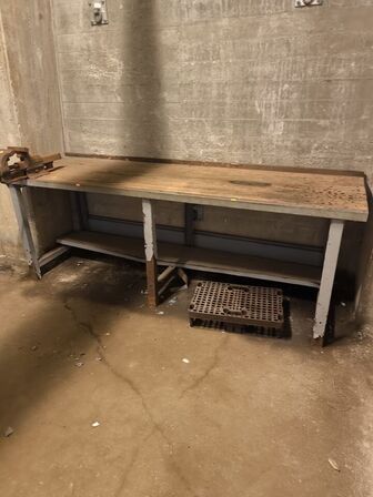 Arbejdsbord m. skruetvinge