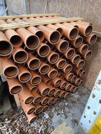 PVC-kloakrør WAVIN Model: PVC-DN110X3 