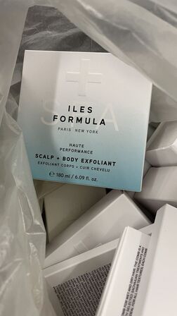 Pose med Hårprodukt ILES FORMULAR + Hårbørster