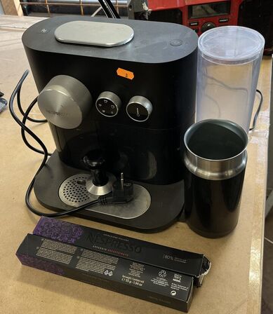Kaffemaskine  Nespresso Expert C80