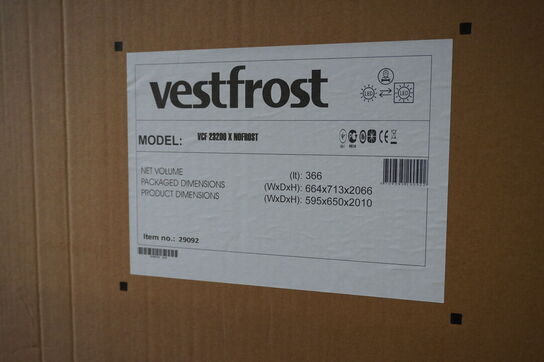 VESTFROST køle- og fryseskab - model VCF 23200 X NOFROST