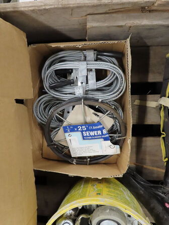 Indholdet på pallen