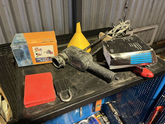 Værkstedsvogn med indhold