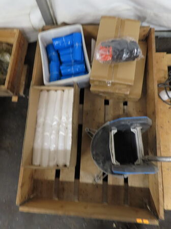 Indholdet på pallen