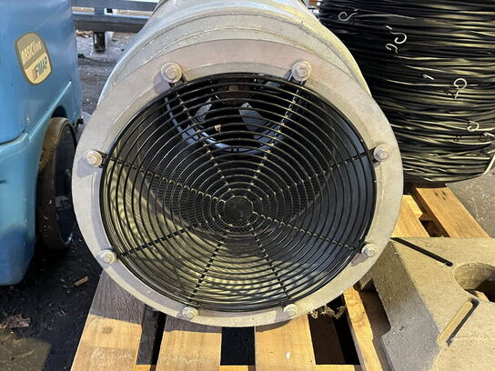 Aksialventilator med tube