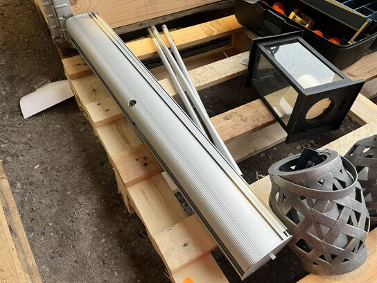 Indholdet på pallen