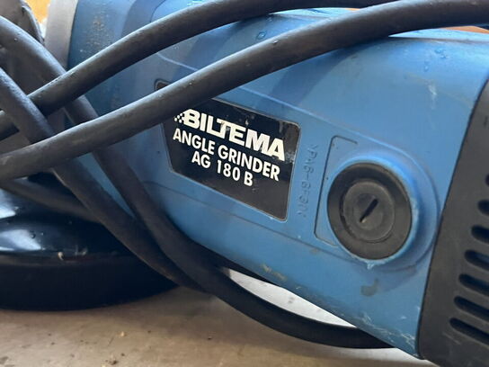 Indholdet på pallen