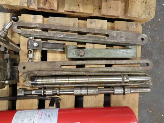 Indholdet på pallen