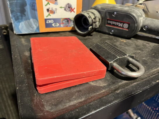 Værkstedsvogn med indhold