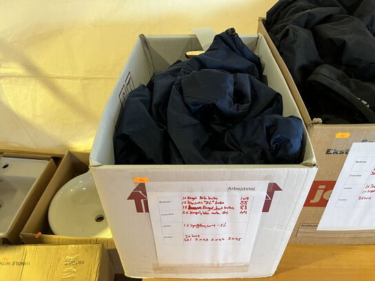 Div. arbejdstøj i kassen