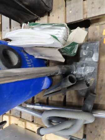 Indholdet på pallen