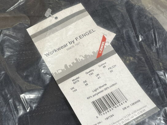 Div. arbejdstøj i kassen