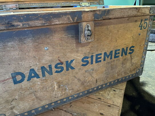 2 ks. med træværktøj