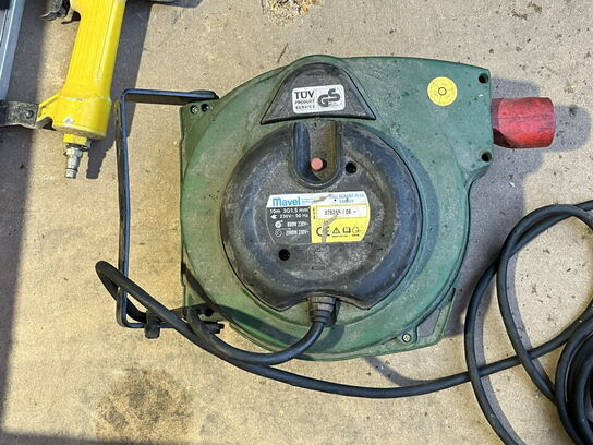 Indholdet på pallen