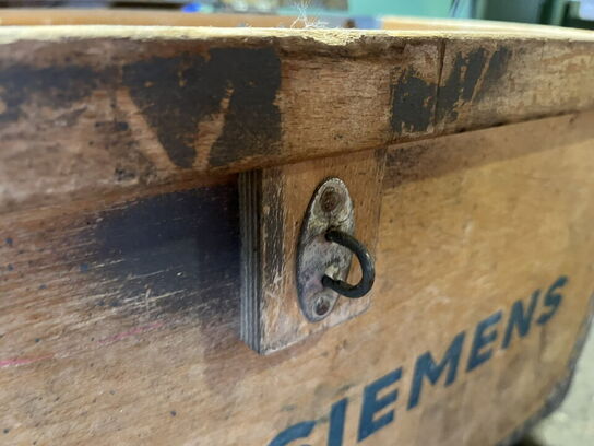 2 ks. med træværktøj