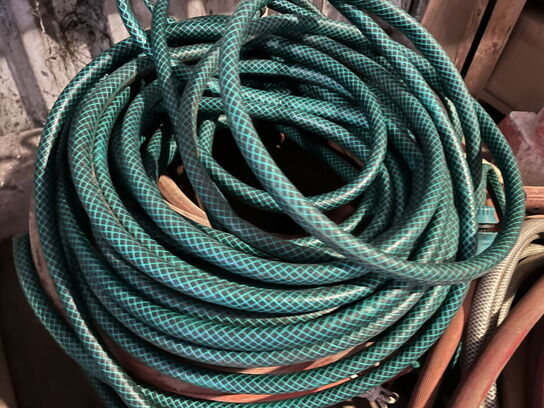 Indholdet på pallen