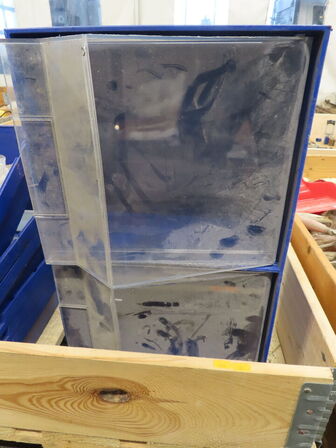 Indholdet på pallen