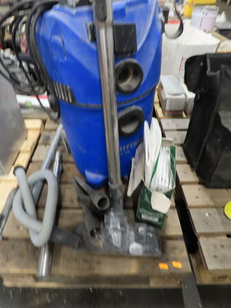 Indholdet på pallen