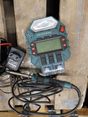 Indholdet på pallen