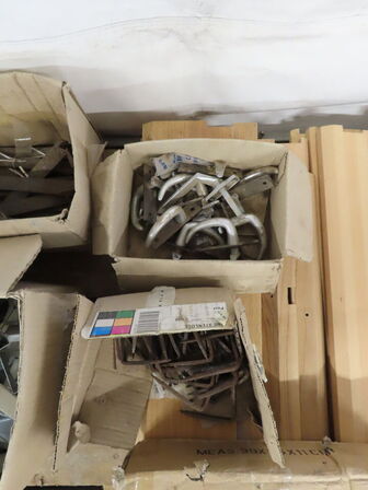 Indholdet på pallen