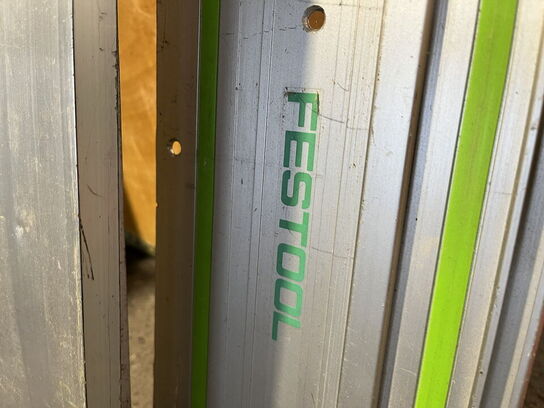 Retteskinner og føringsskinne