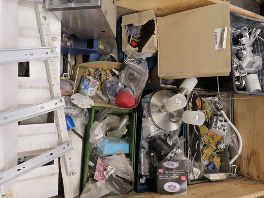 Indholdet på pallen