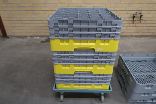 Lav kurvevogn med 11 stk. opvaskebakker