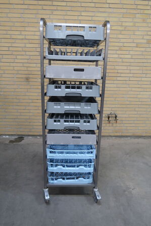 Kurvevogn med 10 stk. opvaskebakker