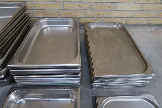 71 stk. ass. Rustfrit stål kantiner
