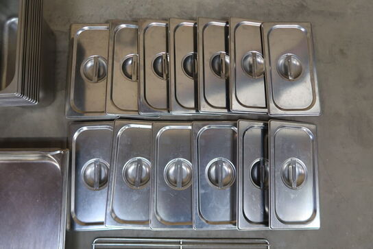 32 stk. ass. Rustfrit stål kantiner / låg