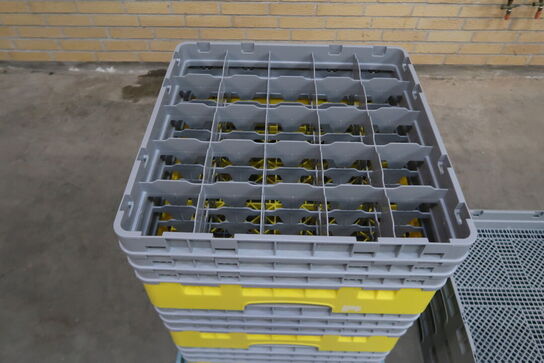 Lav kurvevogn med 11 stk. opvaskebakker