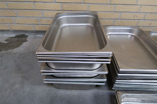 71 stk. ass. Rustfrit stål kantiner