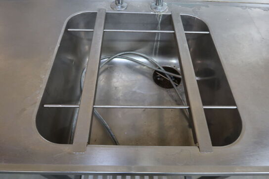 Rustfri stålbord med vask & underhylde