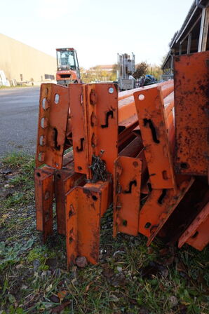 ca 75 stk Ass vanger til pallereoler/hylder 