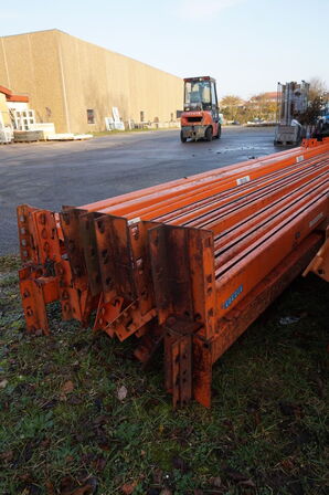 ca 75 stk Ass vanger til pallereoler/hylder 