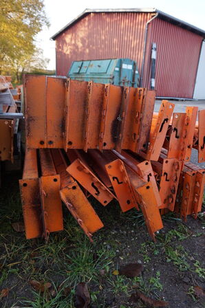 ca 75 stk Ass vanger til pallereoler/hylder 