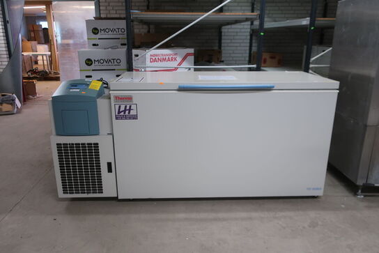 Laboratoriefryser med styring