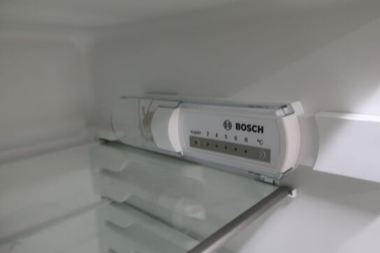 Køleskab BOSCH KTR16AW30/01