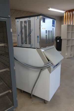Ismaskine ICEMATIC D100 (F 120 A) m. kammer
