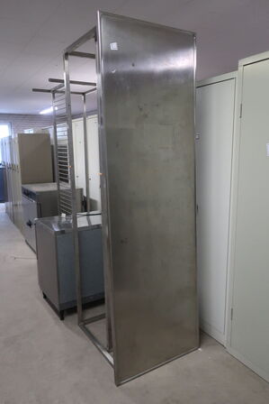 Bord i rustfri stål ca. 220 cm bred